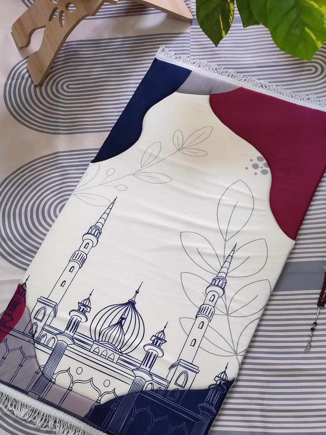 سجادة صلاة فاخرة – لوتس نبيتي