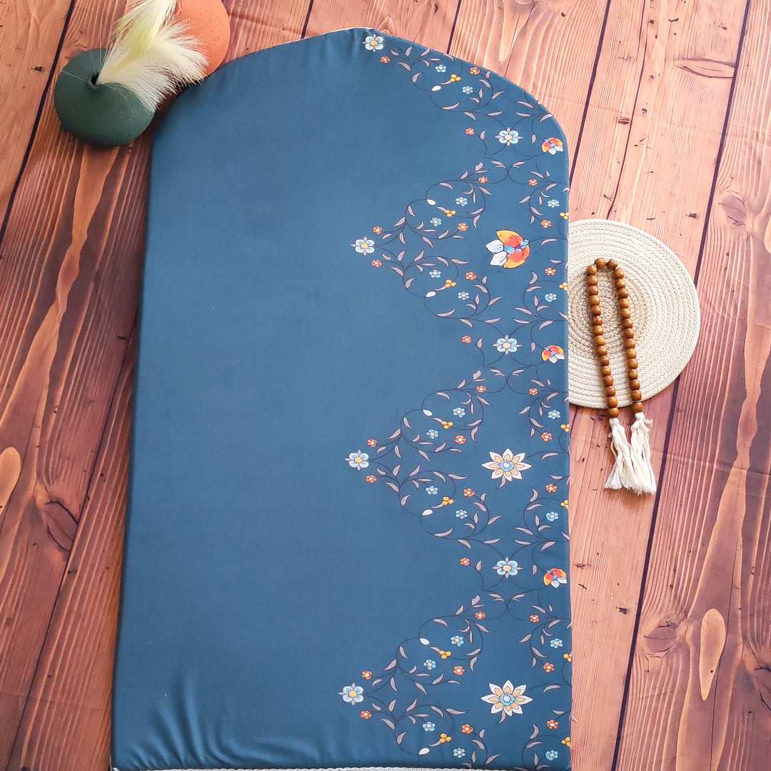 floward Mihrab green prayer rug | سجادة صلاة محراب فلاورد زيتي